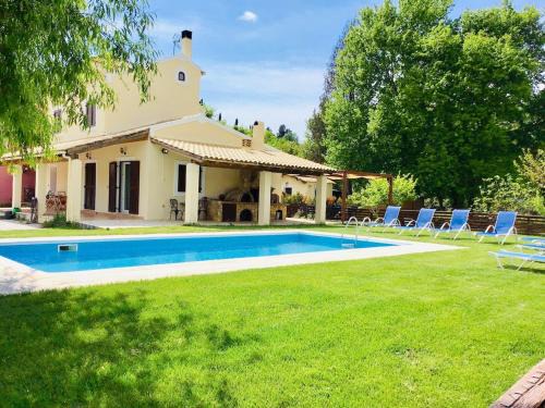 Agios Ioannis Villa | Villa Chloe with Private Heated pool