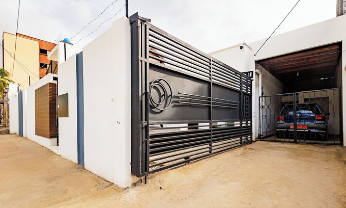Douala Villa | Villa cozy high standing. Roadside location. Ideal for families.
