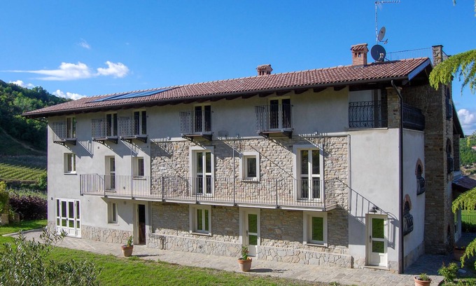 Loazzolo House | Villa Creviolo by Interhome