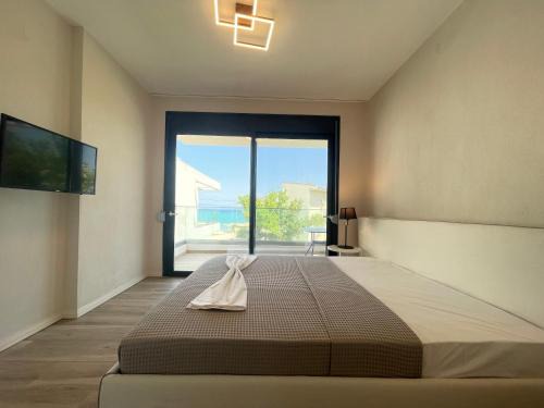 Polichrono Villa | Villa Dahlia by the sea