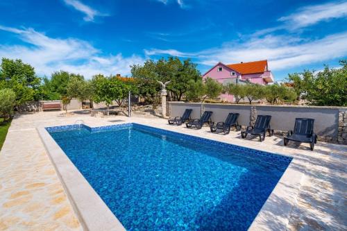 Smilcic Villa | Villa Eagle