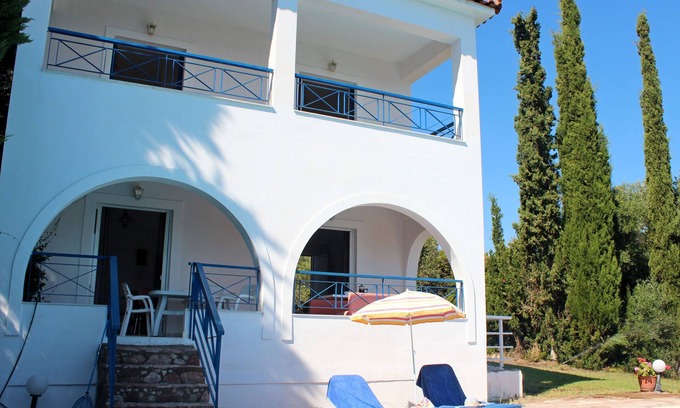 Messini Villa | Villa ELENI 3 bedrooms, 2 bathrooms, private pool, sea view.EOT licensed.