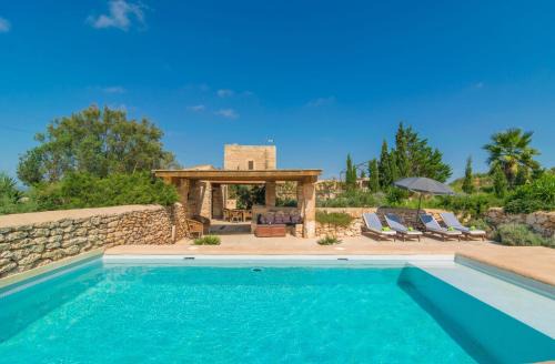 Campos Villa | Villa Es Molí des Trenc