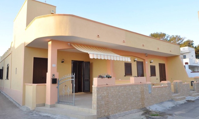 Torre San Giovanni Ski Chalet | Villa for 6 people, 2 bedrooms, a few meters from the sea.