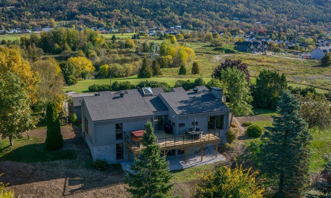 Baie-St-Paul House | Villa for outdoor lovers with SPA, sauna and near a river
