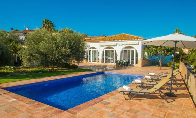 Urbanitzacio la Fustera Villa | Villa Garlanda - PlusHolidays