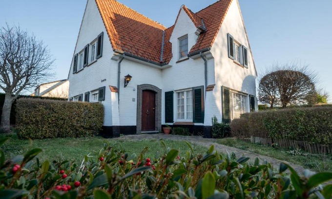 De Haan Villa | Villa Hamarrbø with garden and parking by Interhome