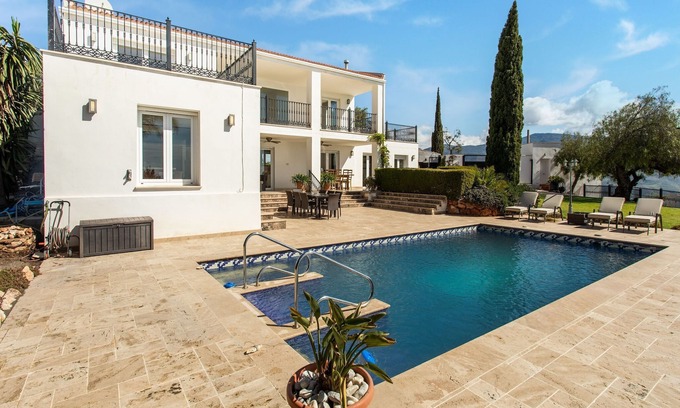 Gualchos Villa | Villa in Granada with Sea Views & Pool
