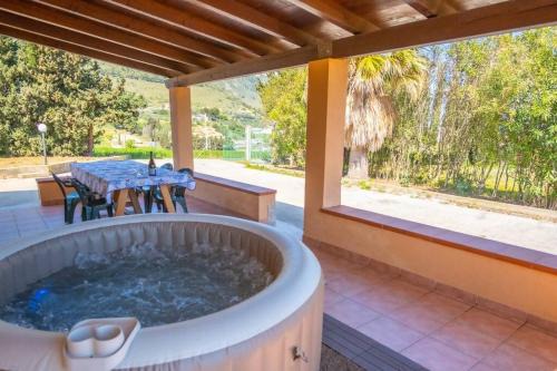 Castellammare del Golfo Villa | Villa Indipendente Jacuzzi Giardino Clima WiFi
