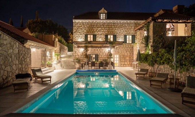 Mocici Villa | Villa Joe - heritage stone villa