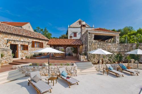 Brusje Villa | Villa Kate -with private pool and BBQ