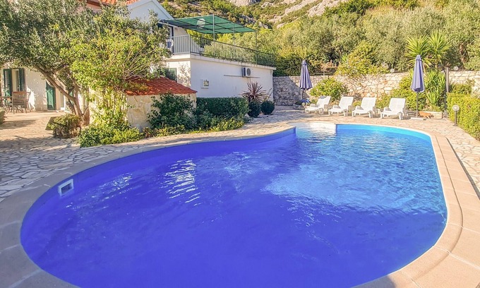 Viganj Villa | Villa Klara - Holiday Home with Terrace, Pool and Sea View