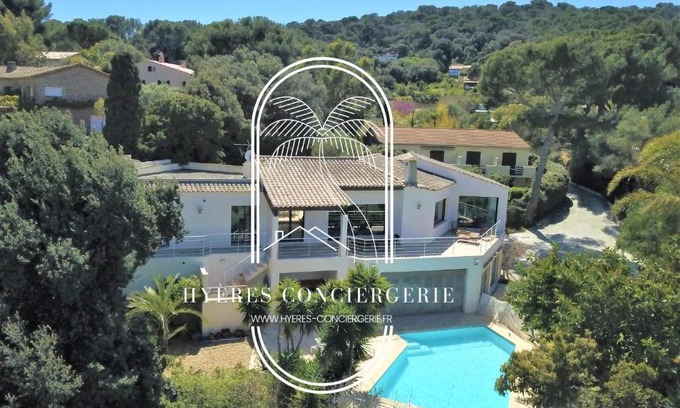 Giens Villa | Villa l'Arbanaise vue mer piscine presqu'Ile Giens BY HC