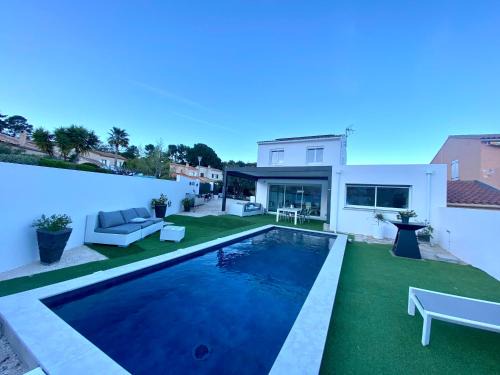 Hyeres House | VILLA LAURANA HYERES 6 personnes Piscine chauffée