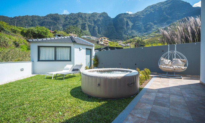Sao Vicente Ski Chalet | Villa Lorenzo by Atlantic Holiday