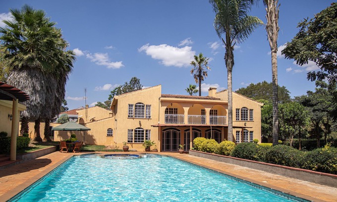 Langata Bed & Breakfast | Villa Lucia Kenya