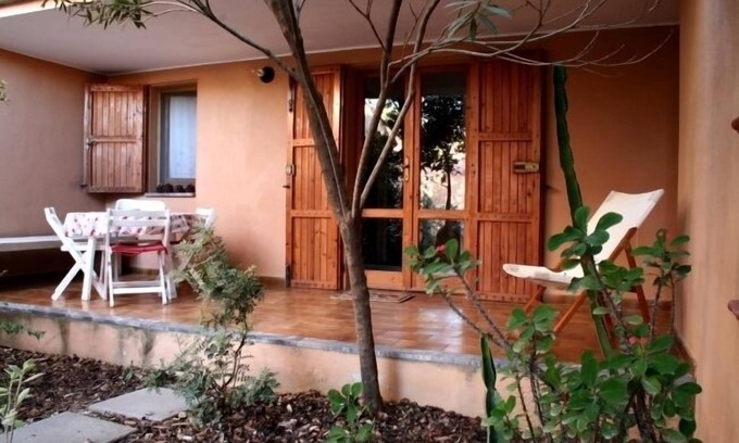 Solanas Villa | Villa Luisella 200 meters from the sea, reserved parking with garden