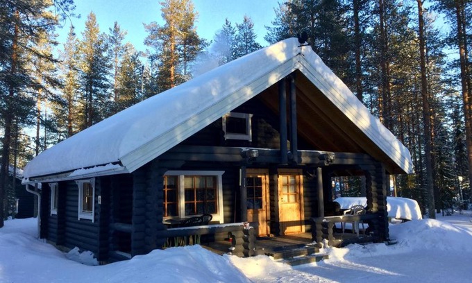 Lampivaara Ski Chalet | Villa Luppopirtti
