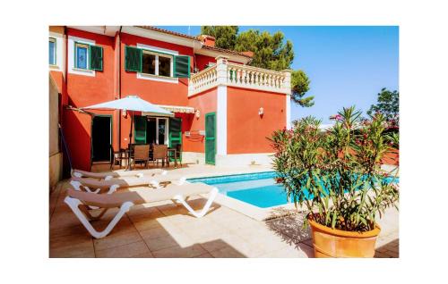Tolleric House | Villa Malens