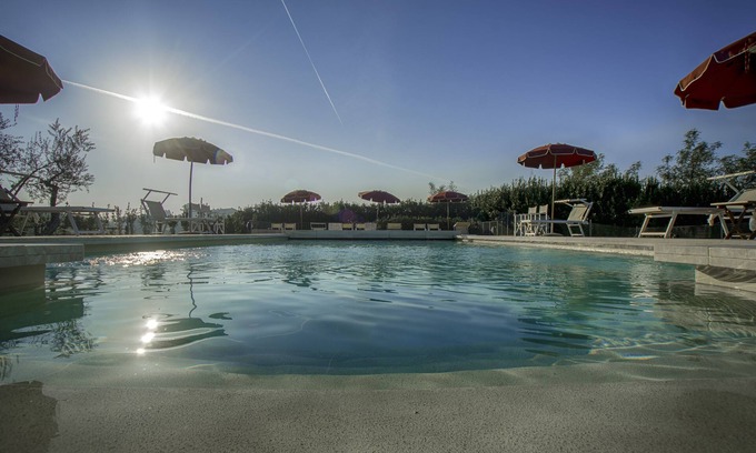 Fucecchio Villa | Villa Maura overlooks a dream vallery in Tuscany. Fantastic Pool, Private Garden