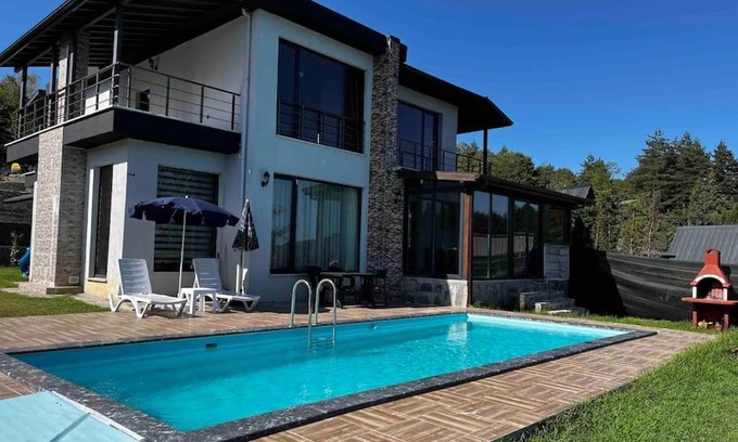 Sapanca Villa | Villa Memnun
