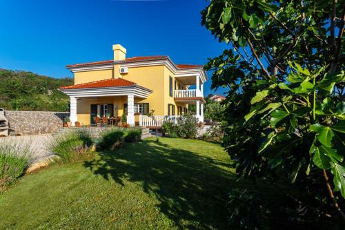 Vrbnik Bed & Breakfast | Villa Mirela