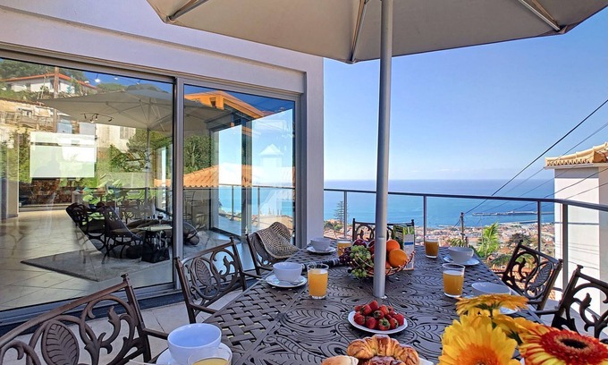Santa Maria Maior House | Villa Moniz - Four Bedroom House, Sleeps 8