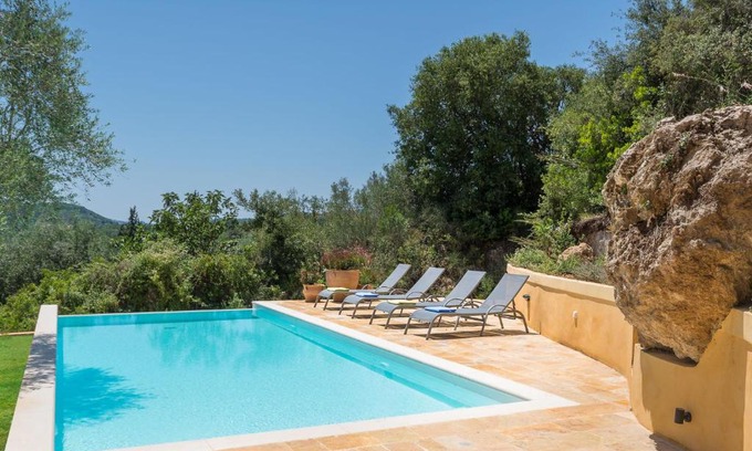 Gouvia Villa | VILLA MYLOS