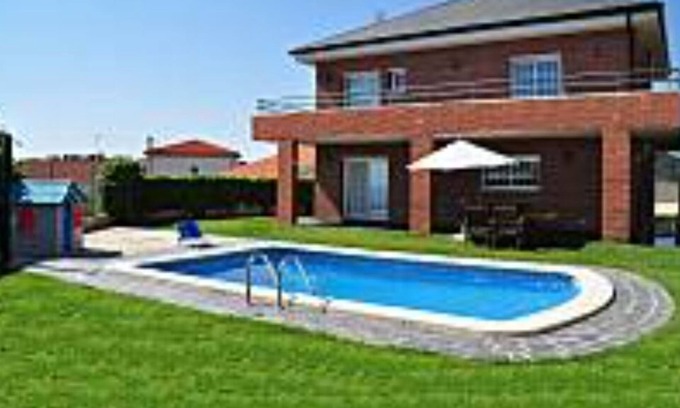 Calafell Villa | Villa Preciosa con Mucha Intimidad y Piscina Privada