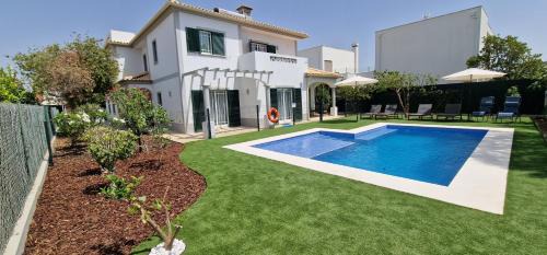 Figueiral Apartment | Villa Pretty with Private Swimming Pool