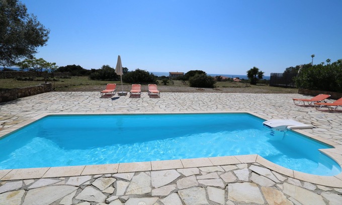 Paliki Villa | Villa Retreat 200m from the sea, panoramic views and sunset - Vatsa Villa 2