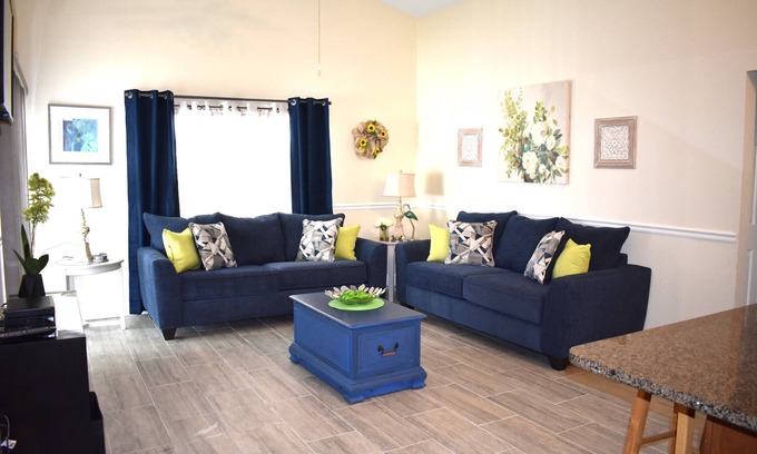 Eagle Pointe South House | Villa Reve - spacious 4 bedroom home, 2 bedroom suites, private pool, great location