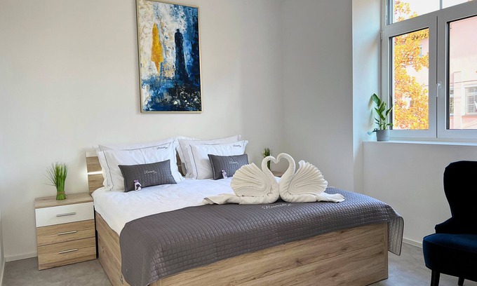 Ljubljana City Centre Apartment | Villa Riverside - Modern & Spacious Family Suite