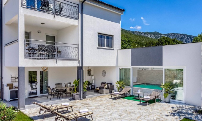 Tribalj Villa | Villa Savin - Four Bedroom Villa, Sleeps 8