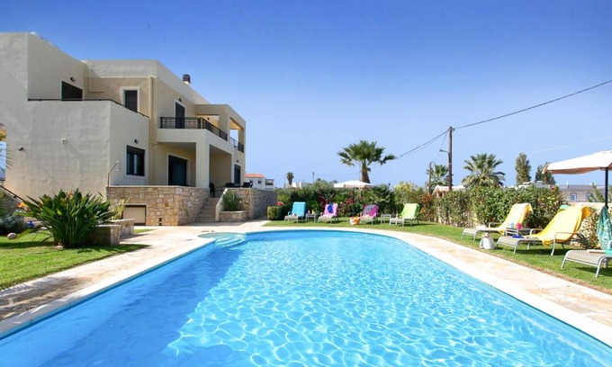Kato Stalos House | Villa Selena