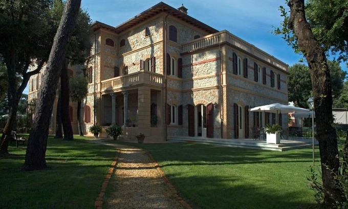 Marina di Pietrasanta Bed & Breakfast | Villa Signori