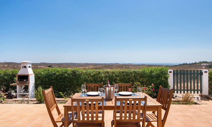 Picota Villa | Villa 'Sunrise House' with Sea View, Wi-Fi and Air Conditioning