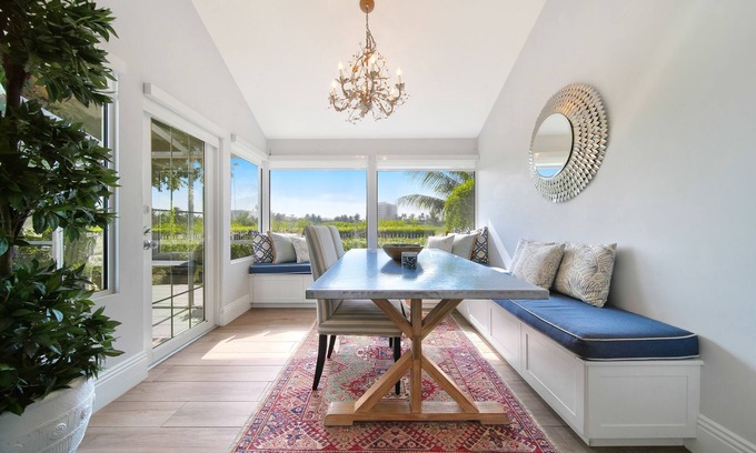 Seven Mile Beach House | Villa Tiddly Pom, Seven Mile Beach Corridor