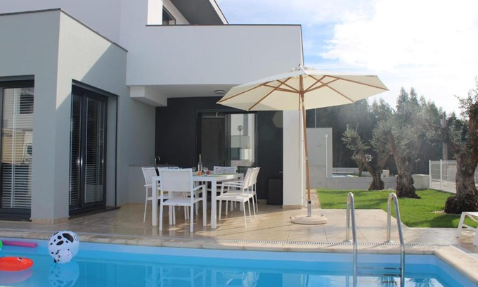 Foz do Arelho House | Villa tres oliveiras