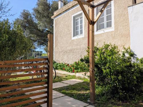 Chia House | Villa Uliveto rooms with Kitchen & Garden