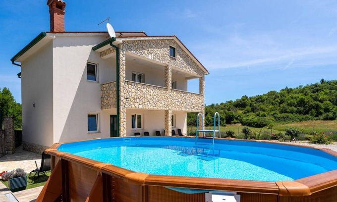 Gondolici House | Villa Veronica (96743-K1) - Labin