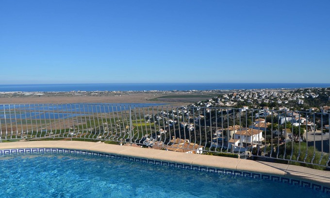 Monte Pego House | Villa with 2 bedrooms, 2 bathrooms, Wifi, air conditioning, private pool, Monte Pego
