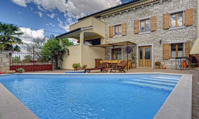 Jursici Villa | Villa with pool and barbecue