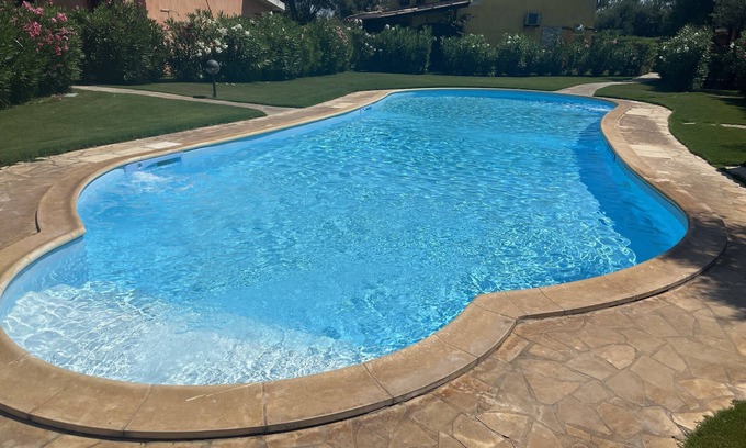 Sant'Anna Arresi House | Villa with pool