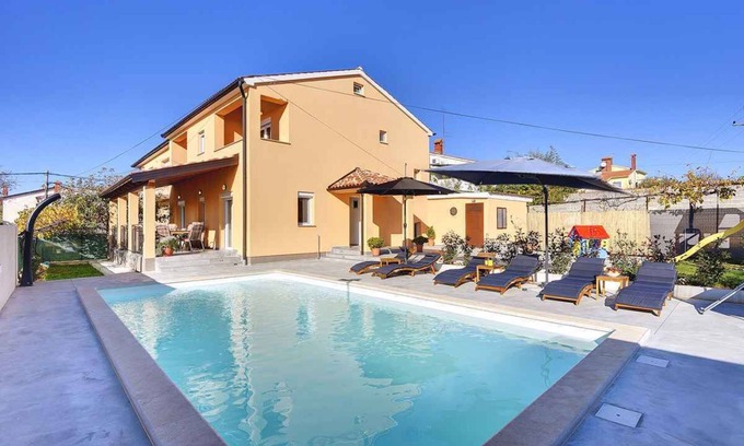 Sikici Villa | Villa with swimming pool and children's playground