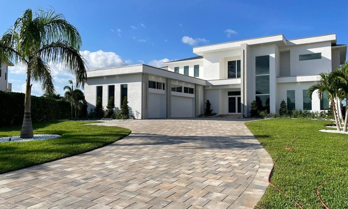 Pelican Villa | Villa4dreamers - The ultimate dream on the Gulf of Mexico.