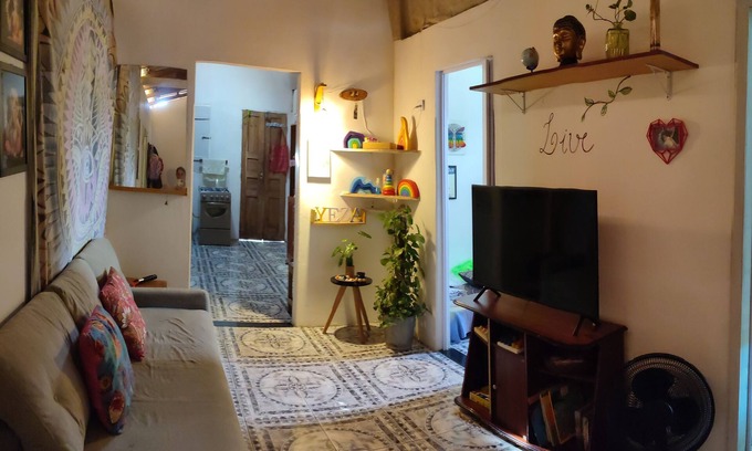 Marau House | Village house in Praia de Algodões with coconut trees and the sound of the sea
