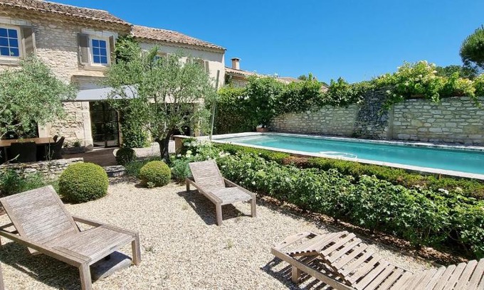 Gordes House | VILLAS DU LUBERON - CLOS VITALINE