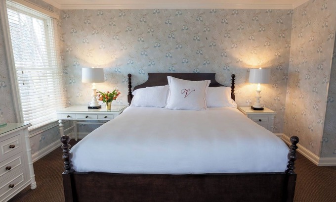 Cape May Hotel | Virginia Room with Balcony Exclusive Adults-Only Escape with Cont. Breakfast