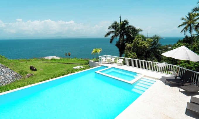 Samana Apartment | Vistamare Samana 1-bedroom beachfront, pool, Wifi VII 102